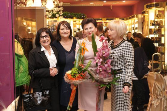 Stanisława Missala z właścicielkami wiodących polskich perfumerii na 20. urodzinach Perfumerii Quality i promocji perfum Missala Qessence