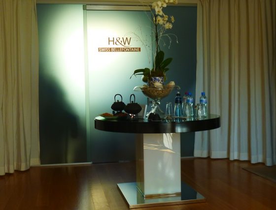 H&W