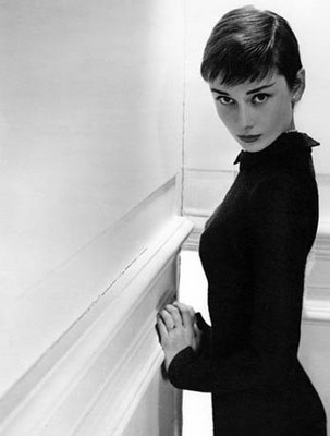 audrey-hepburn-with-short-hair