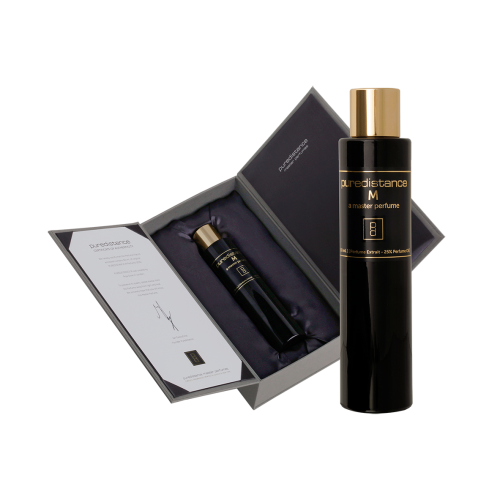 03-Puredistance-Packshot-60ml-M-01A-4MB